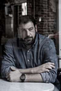 El escritor y guionista Santiago Díaz participará en los encuentros con lectores de la UIMP y Las Casas Ahorcadas el próximo curso 2 El escritor y guionista Santiago Díaz participará en los encuentros con lectores de la UIMP y Las Casas Ahorcadas el próximo curso