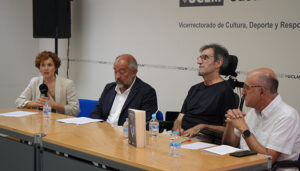 El historiador y periodista Pepe Reig presenta en el campus de Cuenca su último libro sobre desinformación 3 El historiador y periodista Pepe Reig presenta en el campus de Cuenca su último libro sobre desinformación