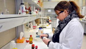 El impulso de la UCLM en investigación posiciona a Castilla-La Mancha a la cabeza del crecimiento nacional en personal de I+D