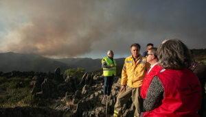 El incendio en el Pico del Lobo arrasa ya 1.800 hectáreas y se mantiene en Nivel 2 2 El incendio en el Pico del Lobo arrasa ya 1.800 hectáreas y se mantiene en Nivel 2