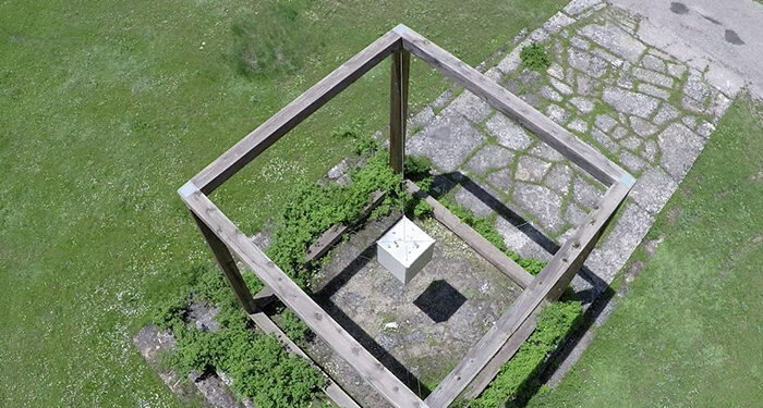 El legado eterno de Gustavo Torner: Un viaje a través de sus obras más representativas 1 El legado eterno de Gustavo Torner Un viaje a través de sus obras más representativas