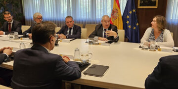El ministro de Industria se reúne con Mahle para evaluar la situación de sus plantas de Cuenca y Valencia