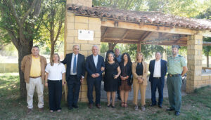 El presidente de la Diputación de Guadalajara visita la zona recreativa de Villel de Mesa, recuperada tras la DANA