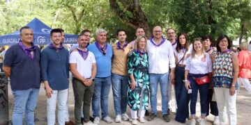 Castillo subraya y agradece el trabajo que desempeñan alcaldes y concejales de la provincia “por amor a sus pueblos”