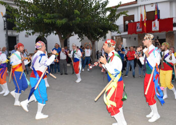 La Junta inicia el expediente para declarar Bien de Interés Patrimonial los Danzantes de Montalbo