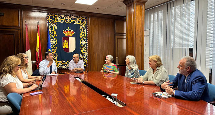 La Junta propondrá al Ministerio de Cultura que la Biblioteca Provincial de Guadalajara lleve el nombre de Blanca Calvo