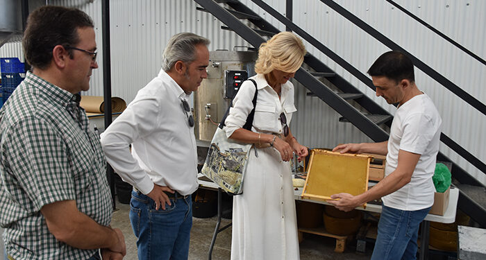 La Junta respalda el crecimiento de Canalejas del Arroyo, ejemplo de emprendimiento en el medio rural