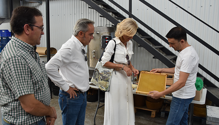 La Junta respalda el crecimiento de Canalejas del Arroyo, ejemplo de emprendimiento en el medio rural