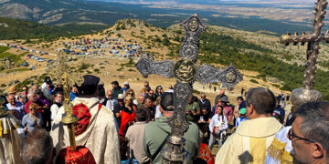 La Junta traslada el apoyo a la romería del Alto Rey “como seña de identidad y de unidad de la Sierra Norte”