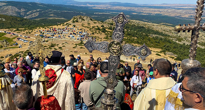 La Junta traslada el apoyo a la romería del Alto Rey “como seña de identidad y de unidad de la Sierra Norte”