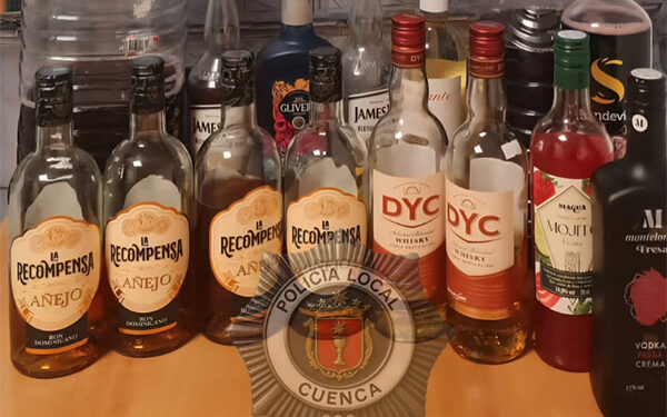 La Policía Local de Cuenca actúa contra el botellón en la muralla del Parque del Huécar con seis denuncias 1 La Policía Local de Cuenca actúa contra el botellón en la muralla del Parque del Huécar con seis denuncias