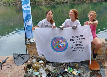 La X Gran Limpieza Internacional de Fondos Marinos retira 20 kilos de residuos en el Guadiela, entre los embalses de Buendía y Alcorlo