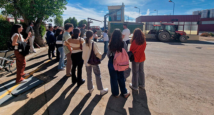 La undécima edición del curso de verano sobre comunicación y vino de la UCLM reúne a periodistas y especialistas junto a la DO La Mancha