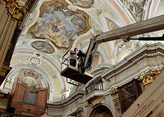 Las obras de la Iglesia de la Virgen de la Luz alcanzan la fase de sellado de grietas, que obliga a cerrar el espacio a la ciudadanía desde el lunes