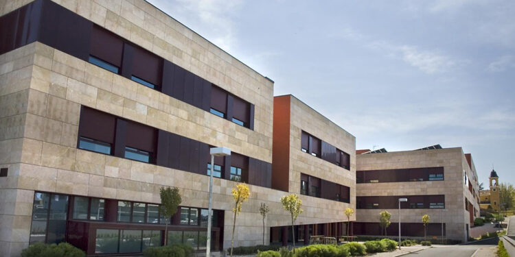 Los residentes de la Unidad de Larga Estancia de Salud Mental se trasladarán a la URR de Alcohete para recibir una atención adaptada a sus necesidades psicogeriátricas 2 Los residentes de la Unidad de Larga Estancia de Salud Mental se trasladarán a la URR de Alcohete para recibir una atención adaptada a sus necesidades psicogeriátricas