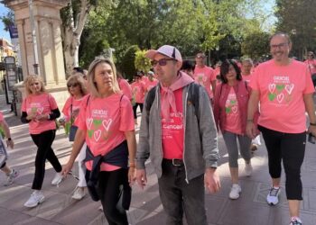 Más de 2.000 participantes en la XI Marcha Solidaria contra el cáncer, en Guadalajara