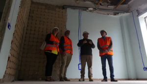 Martínez Chana confía que en la primavera de 2026 concluyan las obras del edificio de la UNED para acoger el próximo curso 2 Martínez Chana confía que en la primavera de 2026 concluyan las obras del edificio de la UNED para acoger el próximo curso