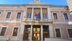 Más de 650 aspirantes concurren al proceso selectivo para ocupar 40 plazas de policía local que cubrirá el Gobierno regional por encomienda de 22 ayuntamientos