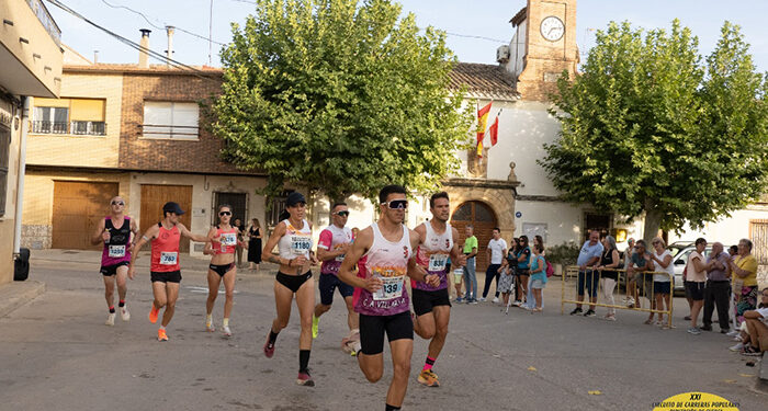 Paola María Niño y Andrés Felipe Sarta en lo más alto de la IV CP “Tu pueblo amigo” de El Peral