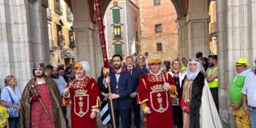 El Pendón de Alfonso VIII ya está en el Ayuntamiento tras su traslado desde la Catedral