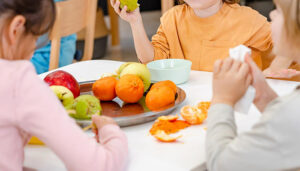 Publicada la convocatoria para el programa de consumo de frutas, hortalizas y leche para el curso 2025-2026