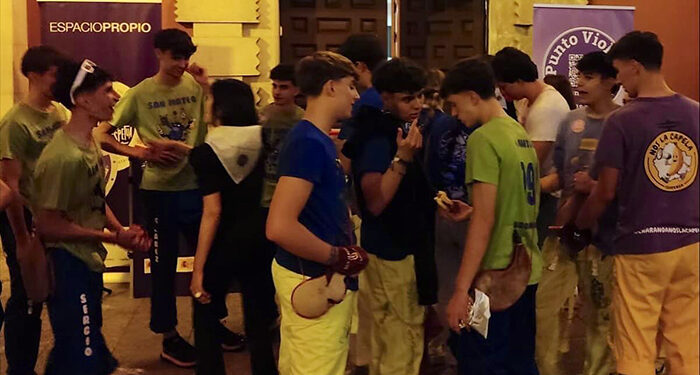 Sábado de verbena en San Mateo: 12 incidencias sanitarias y una importante labor de sensibilización en el Punto Violeta 1 Sábado de verbena en San Mateo 12 incidencias sanitarias y una importante labor de sensibilización en el Punto Violeta