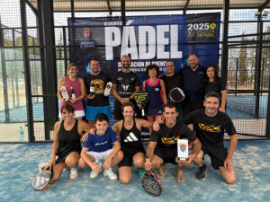 Valverde celebró su cuarto torneo de pádel con victoria para César Calvo y David Hortelano en categoría masculina y Ángela Rubio y Miguel Checa en mixta 2 Valverde celebró su cuarto torneo de pádel con victoria para César Calvo y David Hortelano en categoría masculina y Ángela Rubio y Miguel Checa en mixta