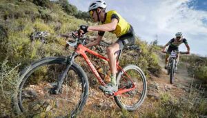 Youssef Issmaili y Beatriz Martínez también brillan en la I Chaparral Race de Las Inviernas 2 Youssef Issmaili y Beatriz Martínez también brillan en la I Chaparral Race de Las Inviernas