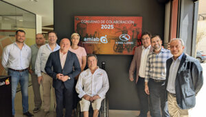 amiab y la marca de autobuses King Long firman un acuerdo de colaboración por el deporte y la discapacidad