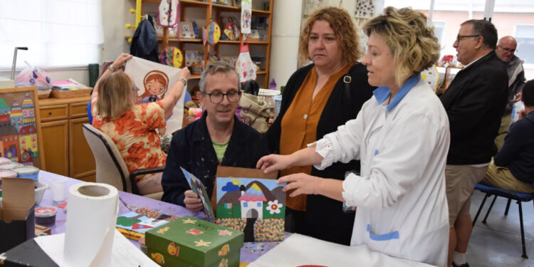 La Diputación de Cuenca concede casi 400.000 euros en ayudas para medio centenar de asociaciones en la convocatoria de ‘Cuenca Inclusiva’ 1 La Diputación de Cuenca concede casi 400.000 euros en ayudas para medio centenar de asociaciones en la convocatoria de ‘Cuenca Inclusiva’