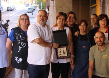 AFEPAN recibe un homenaje por parte de los panaderos de Valencia por su ayuda tras las consecuencias de la dana