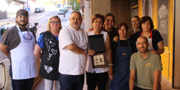 AFEPAN recibe un homenaje por parte de los panaderos de Valencia por su ayuda tras las consecuencias de la dana