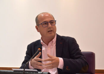 Alberto Rojo considera “un problema que Guarinos siga sin rumbo para Guadalajara, después de dos años, y sin proyecto de ciudad” 4 Alberto Rojo considera “un problema que Guarinos siga sin rumbo para Guadalajara, después de dos años, y sin proyecto de ciudad”
