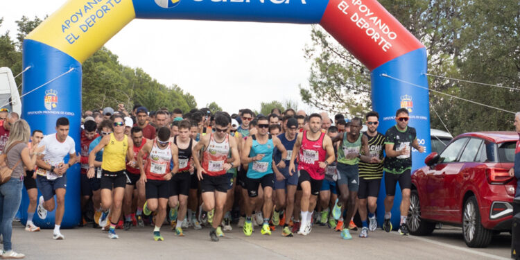 Andrés Felipe Sarta y M.ª Luisa de la Torre vencedores de la Media Maratón de Cuenca 2025