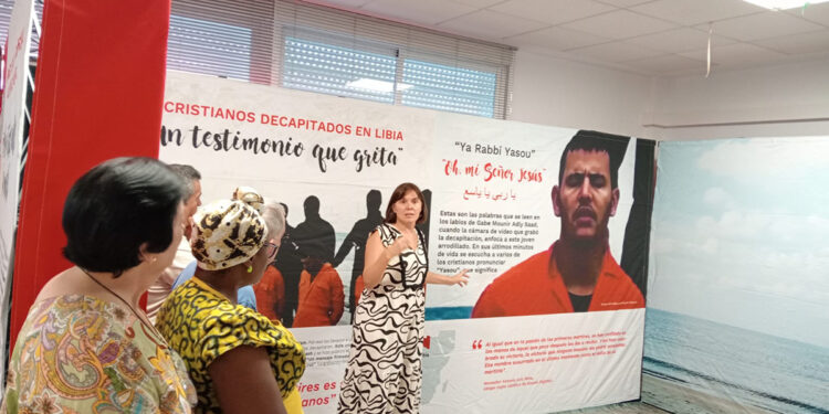 Casa Nazaret se acerca al pueblo gitano para celebrar el mes jubilar de octubre 2 Casa Nazaret se acerca al pueblo gitano para celebrar el mes jubilar de octubre