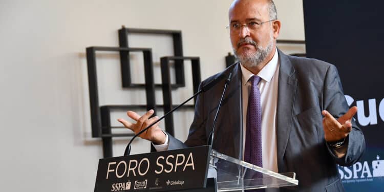 Castilla-La Mancha destinará uno de cada cuatro euros del techo de gasto para el próximo año en la lucha contra la despoblación 1 Castilla-La Mancha destinará uno de cada cuatro euros del techo de gasto para el próximo año en la lucha contra la despoblación