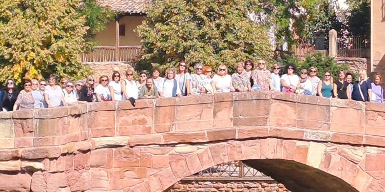 Cerca de 400 personas descubren el patrimonio y la gastronomía de Guadalajara con el programa Conoce tu provincia de la Diputación provincial