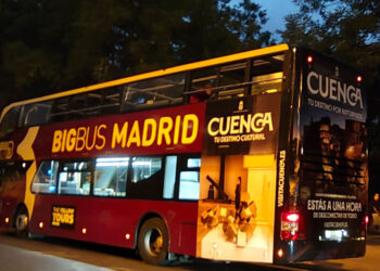 Cuenca se promociona todo el mes de octubre en seis autobuses turísticos que circulan por el centro de Madrid Cuenca se promociona todo el mes de octubre en seis autobuses turísticos que circulan por el centro de Madrid