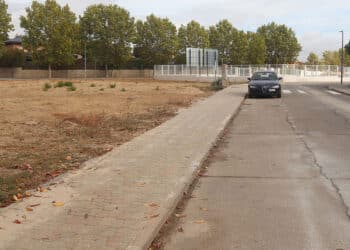 Culmina la reforma del acerado de la calle Miró de Cabanillas