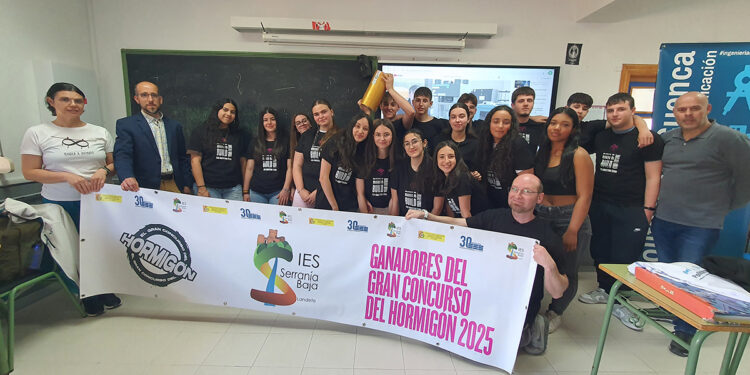 El IES Serranía Baja de Landete, entre los ocho mejores de España en un desafío nacional de resistencia de hormigón 1 El IES Serrania Baja de Landete entre los ocho mejores de Espana en un desafio nacional de resistencia de hormigon 1
