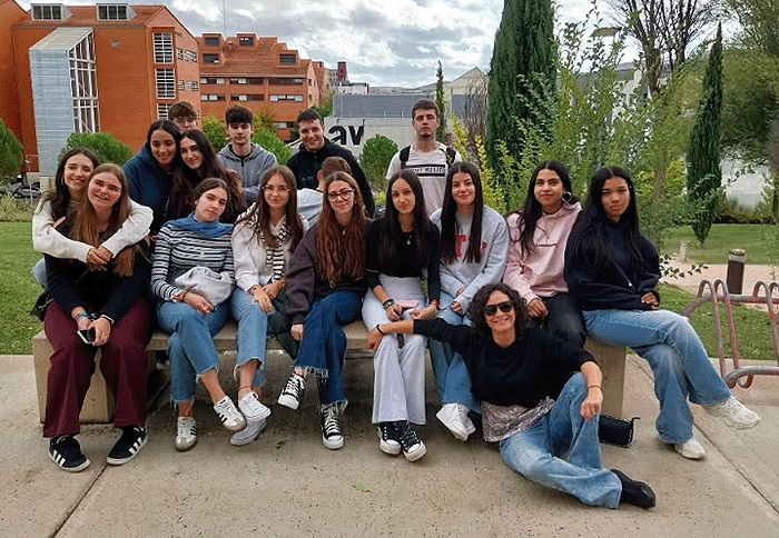 El IES Serranía Baja de Landete, entre los ocho mejores de España en un desafío nacional de resistencia de hormigón 2 El IES Serranía Baja de Landete, entre los ocho mejores de España en un desafío nacional de resistencia de hormigón