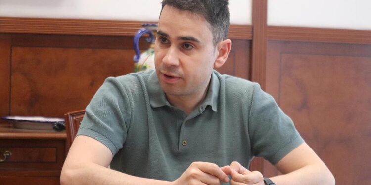 El alcalde de Cabanillas anuncia que habilitará una línea de ayudas a trabajadores autónomos, si finalmente se produce una subida de cuotas 1 El alcalde de Cabanillas anuncia que habilitará una línea de ayudas a trabajadores autónomos, si finalmente se produce una subida de cuotas