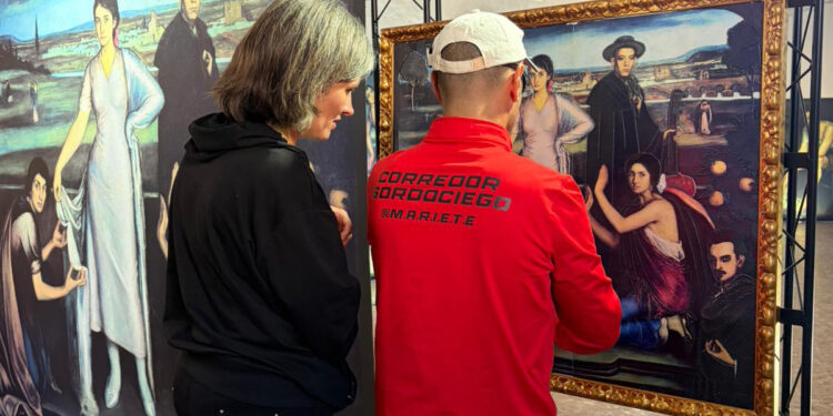 El atleta sordociego Mario Raúl Martínez Castaño hace escala en Villar de Cañas en su reto “Corriendo por la visión” 1 El atleta sordociego Mario Raúl Martínez Castaño hace escala en Villar de Cañas en su reto “Corriendo por la visión”