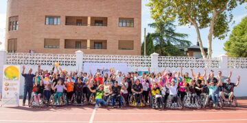 El deporte inclusivo reúne a casi 100 personas en Tarancón en una jornada organizada por Nueva Luz y amiab