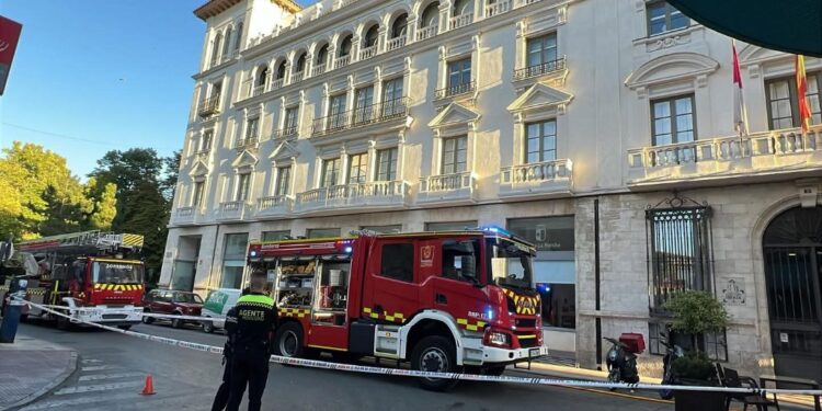 Declarado un incendio en la Delegación de la Junta en Cuenca en el Edificio Iberia