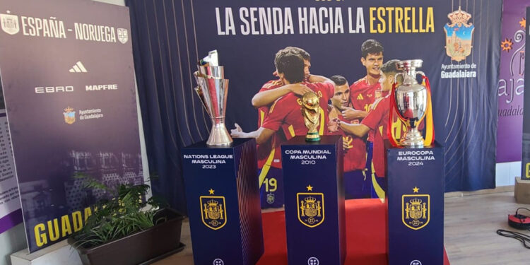Guadalajara acoge la exposición “La Senda Hacia la Estrella” con motivo del partido España-Noruega Sub21
