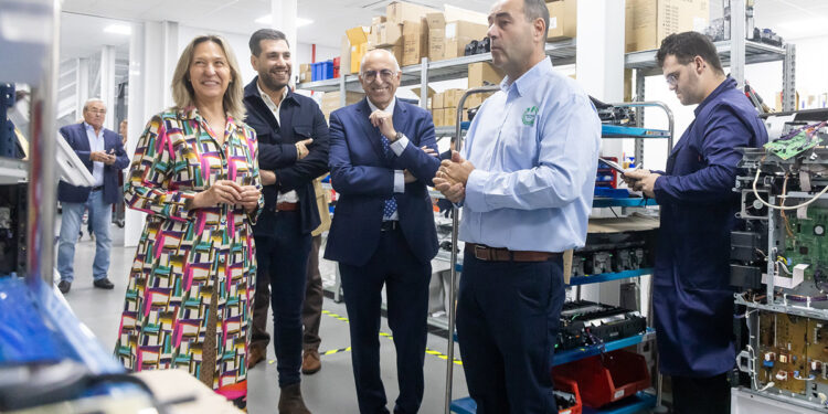 Guarinos visita Ricopia Technologies, referente en fabricación de equipos de impresión remanufacturados