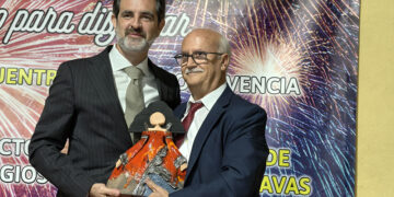 César Sánchez pregona las fiestas de Jábaga. “Tristeza y melancolía no las quiero en casa mía.”