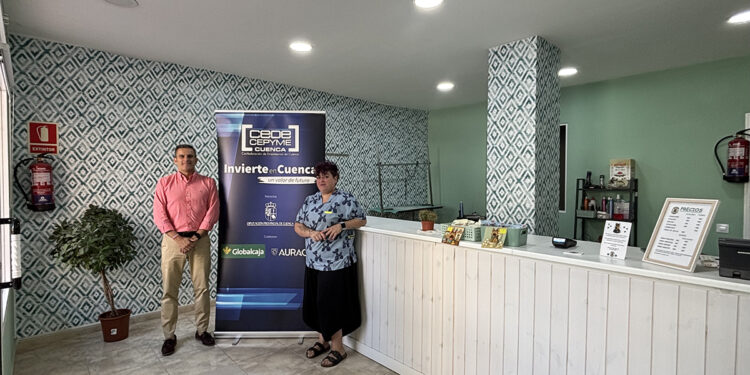 Invierte en Cuenca respalda la puesta en marcha de la peluquería canina en Tarancón la Barbería del Tío Blade