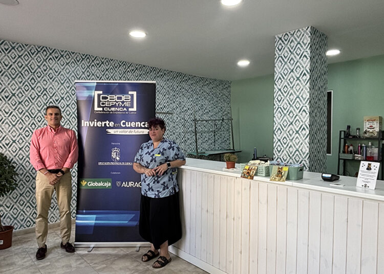 Invierte en Cuenca respalda la puesta en marcha de la peluquería canina en Tarancón la Barbería del Tío Blade